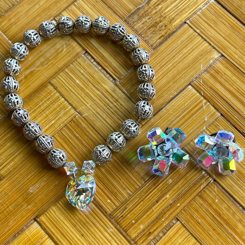 🌟HOST PICK!🌟🌹Swarovski heart bracelet and matching clip earrings, vintage